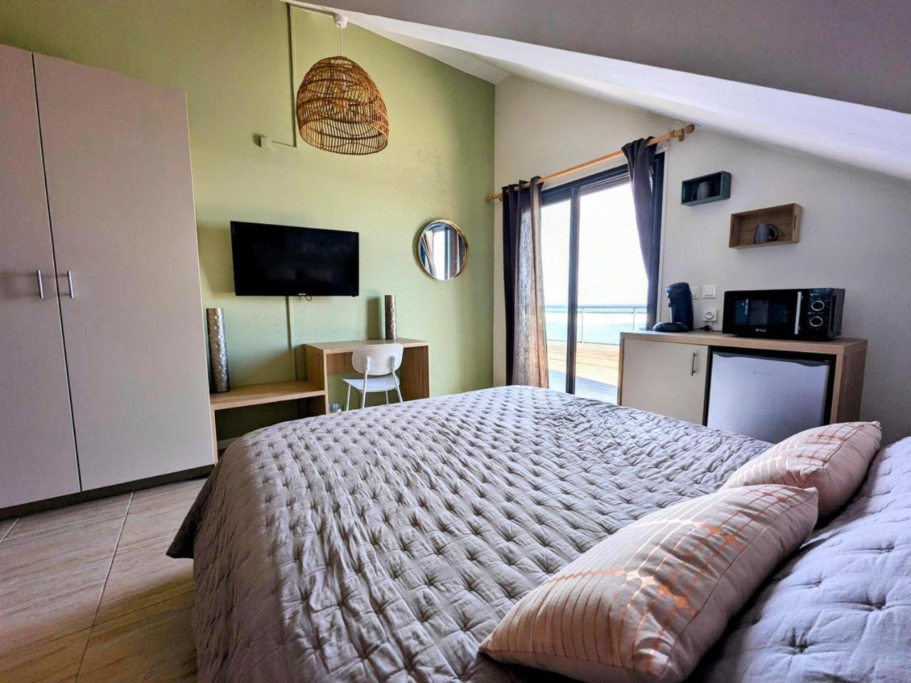 Studio Dauphin - Plage De Saint-Pierre Экстерьер фото